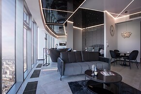 In The Sky - Sky Tower Apartments
