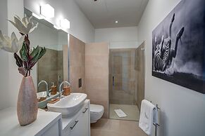In The Sky - Sky Tower Apartments