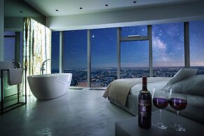 In The Sky - Sky Tower Apartments