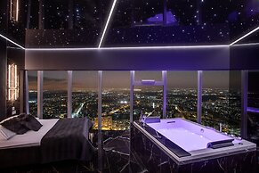 In The Sky - Sky Tower Apartments