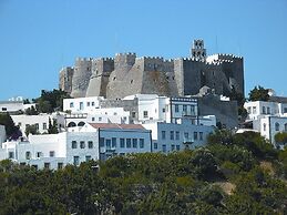 Porto Scoutari Romantic Hotel