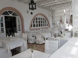 Porto Scoutari Romantic Hotel