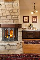 Fretzato Traditional Guest House