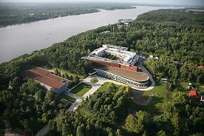 Hotel Narvil Conference & Spa