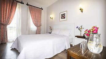 Karaburun Konak Hotel