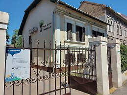 Vén Diófa De Lux Panzió