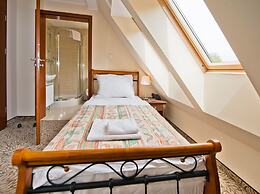 Mona Lisa Wellness & Spa