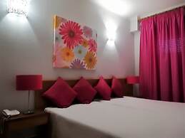 Apartamentos Lindomar