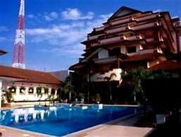 Abadi Suite Hotel and Tower by Tritama Hospitality