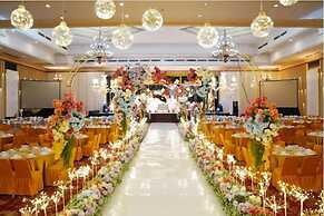 Abadi Suite Hotel and Tower by Tritama Hospitality