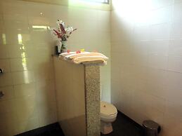 Golden Sunrise Hotel