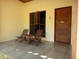 Golden Sunrise Hotel