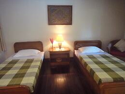 Golden Sunrise Hotel