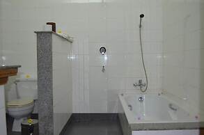 Golden Sunrise Hotel