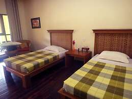 Golden Sunrise Hotel