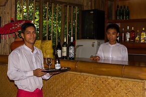 Golden Sunrise Hotel