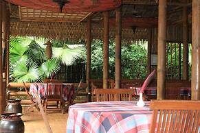 Golden Sunrise Hotel