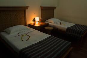 Golden Sunrise Hotel