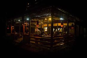 Golden Sunrise Hotel