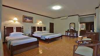 Amazing Chaung Tha Resort