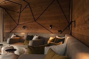 ASTER Boutique Hotel & Chalets