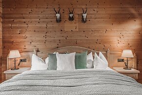ASTER Boutique Hotel & Chalets