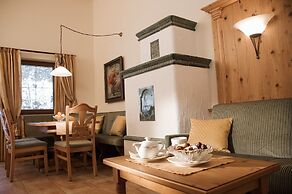 ASTER Boutique Hotel & Chalets