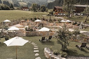 ASTER Boutique Hotel & Chalets