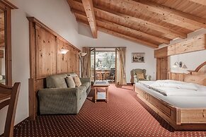ASTER Boutique Hotel & Chalets