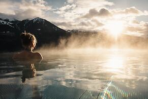 ASTER Boutique Hotel & Chalets