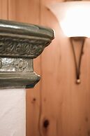 ASTER Boutique Hotel & Chalets