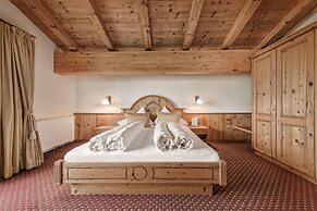 ASTER Boutique Hotel & Chalets