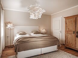 ASTER Boutique Hotel & Chalets