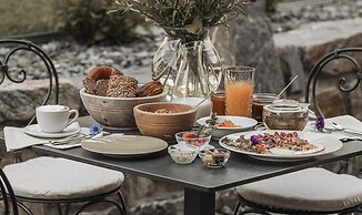 ASTER Boutique Hotel & Chalets