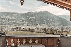 ASTER Boutique Hotel & Chalets