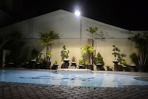DM Residente Inns and Villas