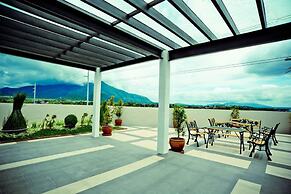 SanTomas Suites