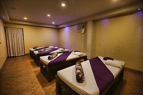 Queen Margarette Hotel - Main