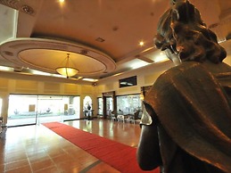 Queen Margarette Hotel - Main