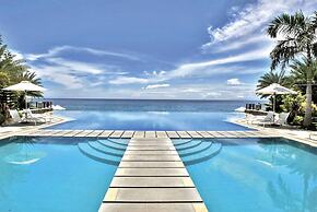 Acuatico Beach Resort