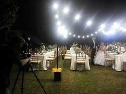 The Q Hotel & Restaurant