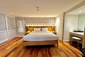 Sugarland Hotel