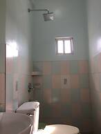 Luis Bay Travellers Lodge Coron