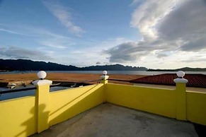 Luis Bay Travellers Lodge Coron