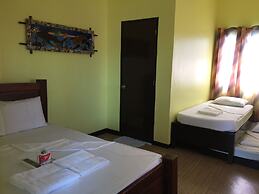 Luis Bay Travellers Lodge Coron
