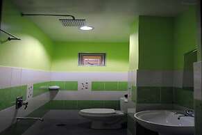 Luis Bay Travellers Lodge Coron