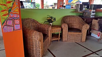 OYO 671 Natua's Cabin