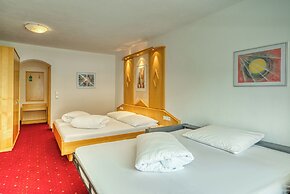 Hotel Alpenroyal Jerzens