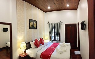 Pangkham Lodge