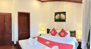 Pangkham Lodge
